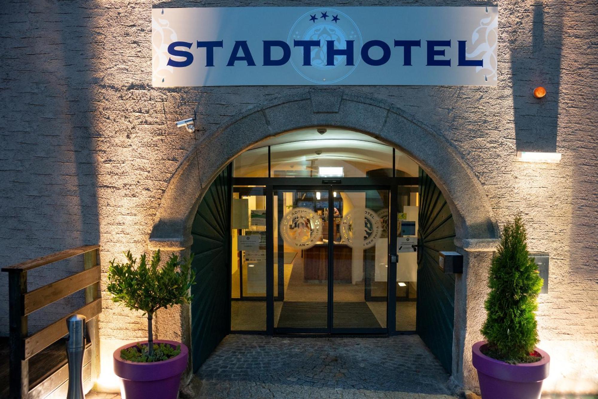 Stadthotel Waidhofen An Der Thaya Exteriör bild